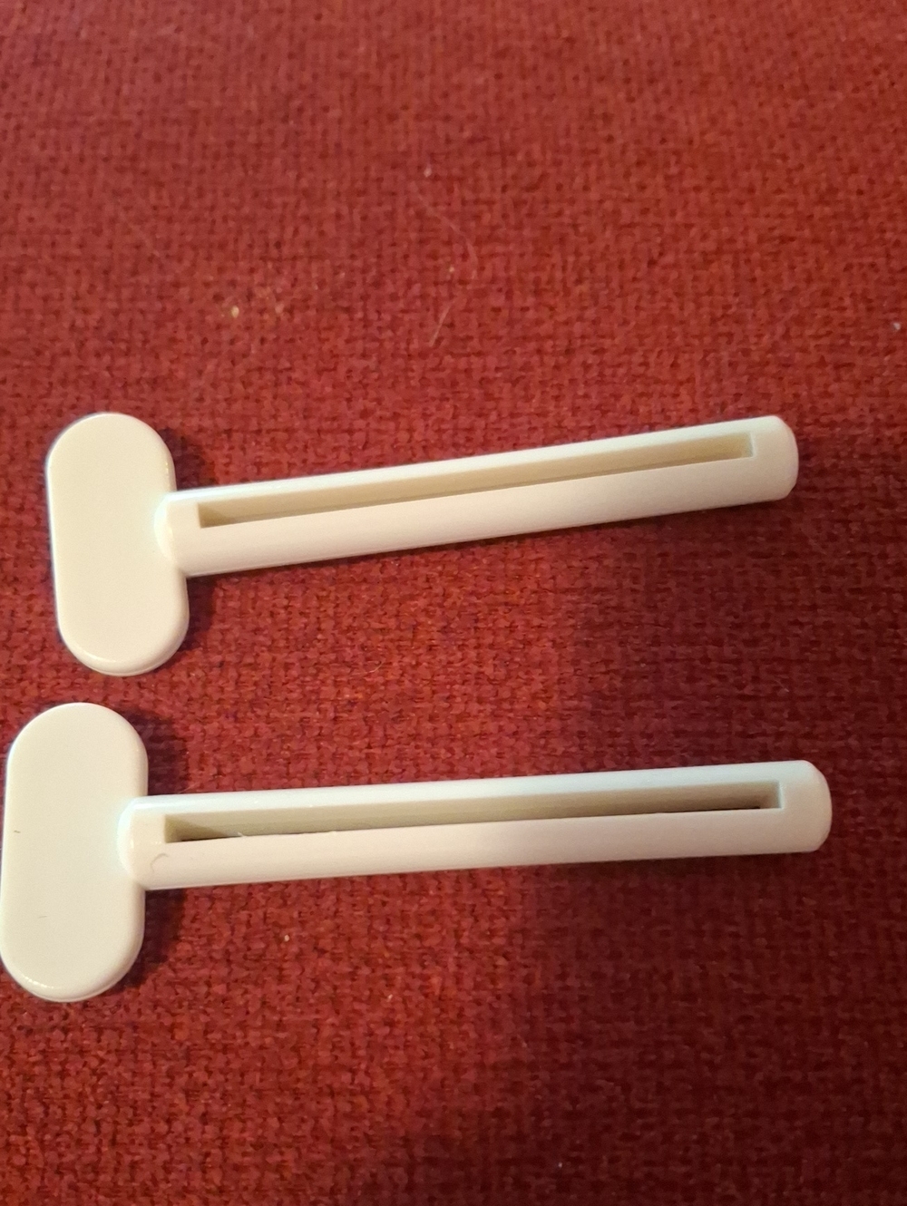 Tube Squeezer 2 Pack Toothpaste Paint Cosmetics Crafts Multi-purpose